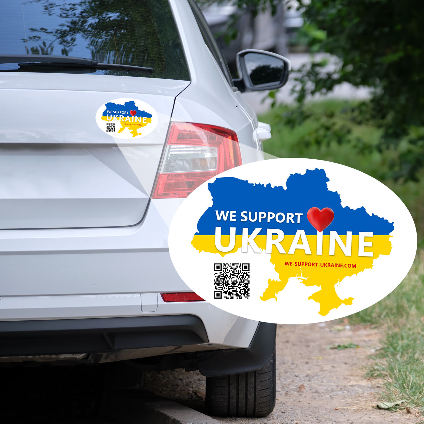 Vi støtter Ukraine klistermærke til din bil (15 x 10 cm)